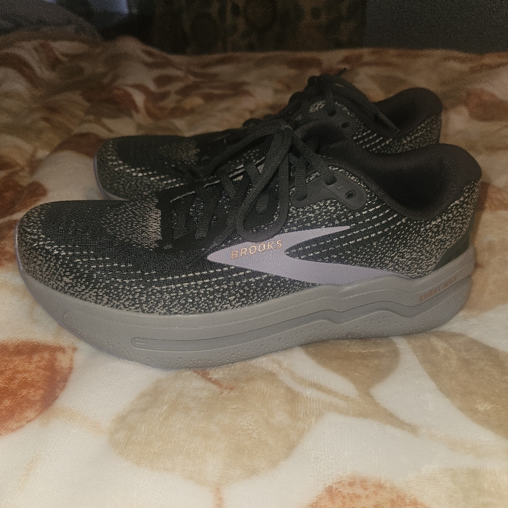 Brooks Ghost Max